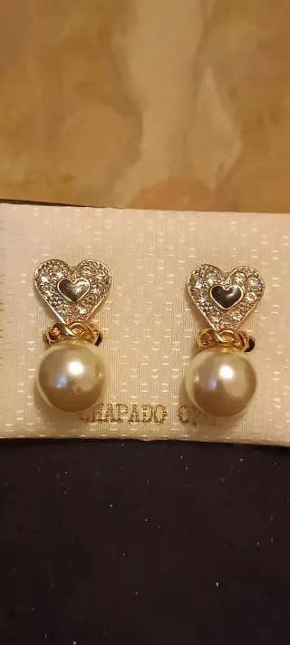 Pendientes Corazón Perla chapado en Oro