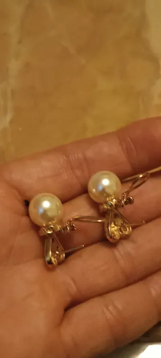 Pendientes Corazón Perla chapado en Oro