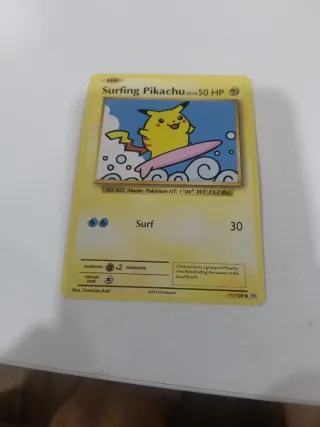 Carta Pokémon Pikachu Surfista