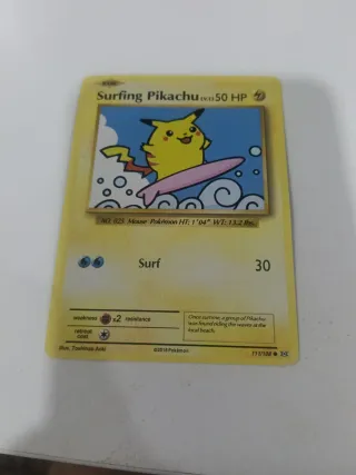 Carta Pokémon Pikachu Surfista