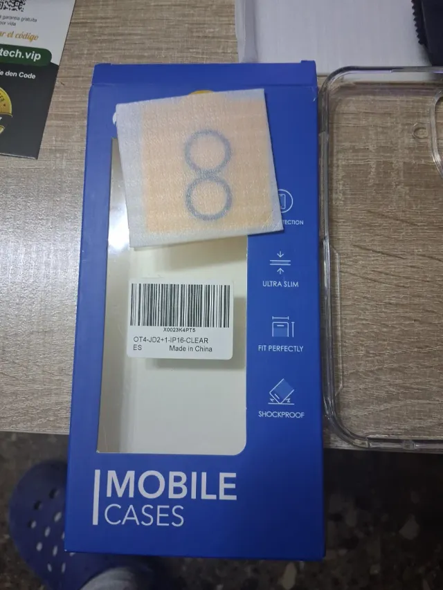 Funda iPhone 16 Transparente