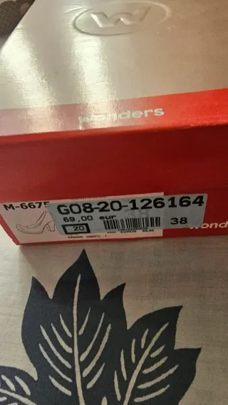 Zapatos Wonders Talla 38 Negros