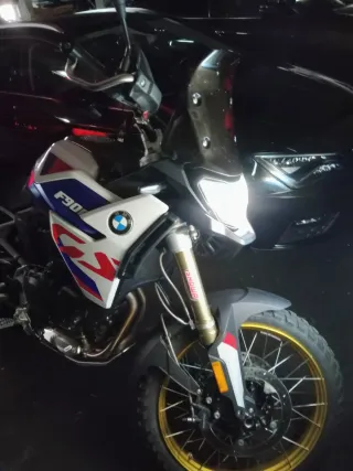 BMW F900 gs