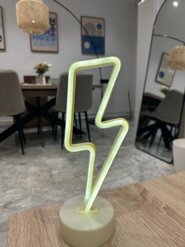 Luz LED Rayo Decorativa a Pilas