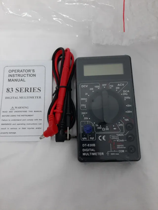 Multímetro Digital DT-830B