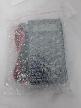 Multímetro Digital DT-830B