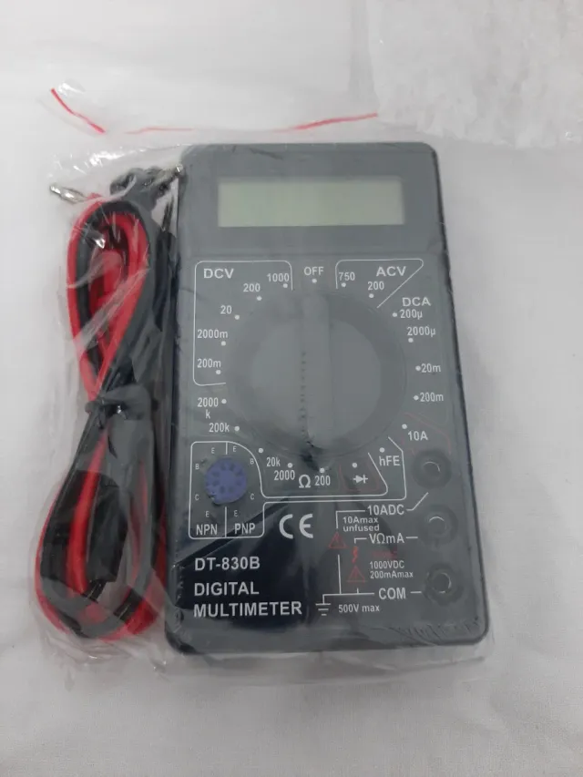 Multímetro Digital DT-830B