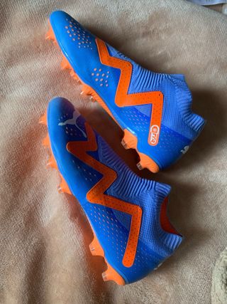 Botas de fútbol Puma talle 42,5 FOREVER BETTER