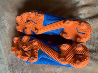 Botas de fútbol Puma talle 42,5 FOREVER BETTER