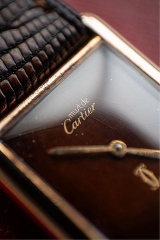 Reloj Cartier Must Tank Oro.