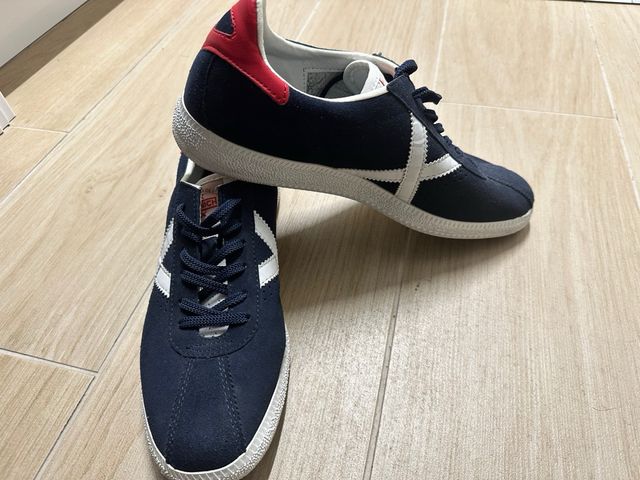 Zapatillas Munich Barrufet Azul/Rojo