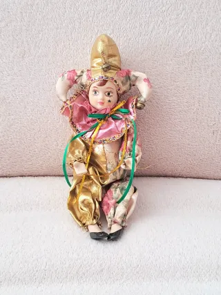 Bambola in porcellana