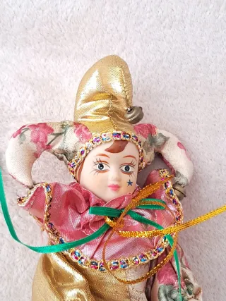 Bambola in porcellana