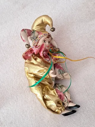 Bambola in porcellana