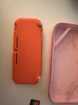 Nintendo Switch Lite Rosa + Custodia + 5 Giochi
