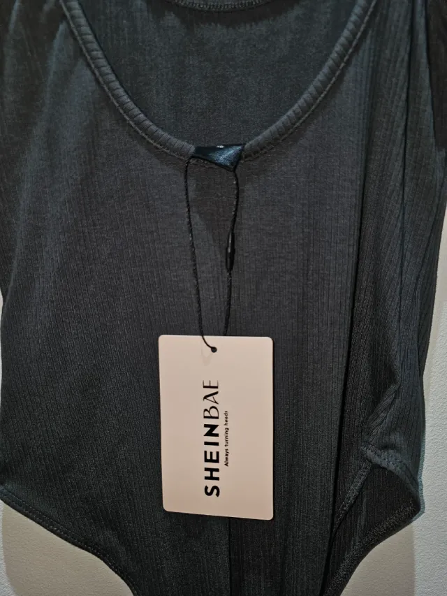 Body tirantes Shein negro talla S