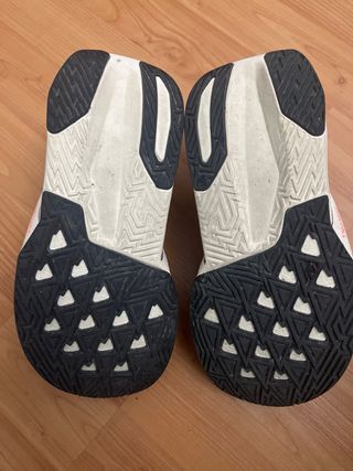 New Balance FuelCell Rebel v5 Marrón/Blanco