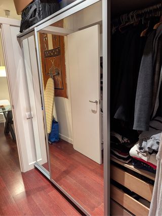 Armario de ensueño, 2x2m puertas espejo, perfecto
