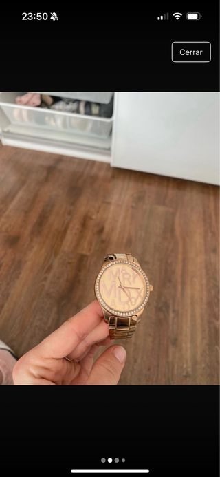 Reloj Mark Maddox Dorado y Rosa. sin pila