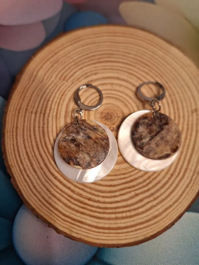 Pendientes artesanales de bisutería