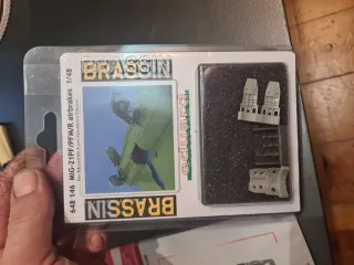 Maqueta 1/48 kits detallado Eduard MiG-21 1/48