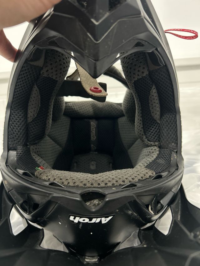 Casco Airoh Aviator 2.0 con Gafas