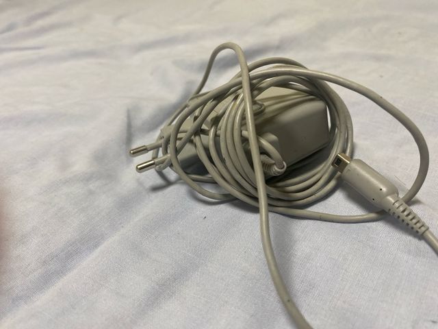 Nintendo 3DS XL Blu con giochi: FIFA 15 e Pokémon