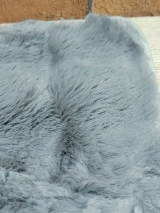 Tappeto peluto a pelo lungo grigio chiaro 90x90 cm