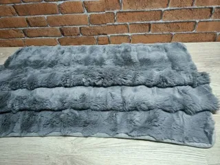 Tappeto peluto a pelo lungo grigio chiaro 90x90 cm