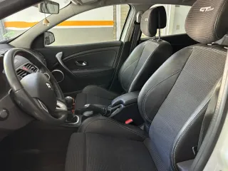 !!ATENCION CHOLLAZO!! Renault Megane impecable