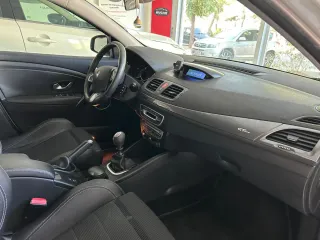 !!ATENCION CHOLLAZO!! Renault Megane impecable