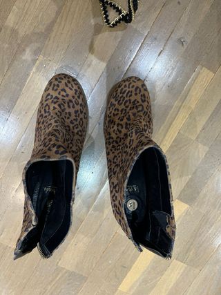 Botines de plataforma con estampado animal