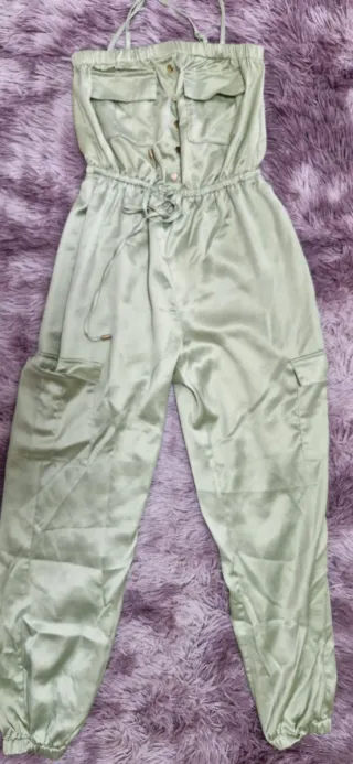 Mono verde satinado cargo