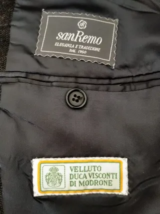 Abito uomo in velluto liscio