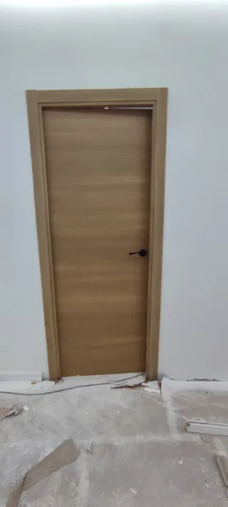 Montar e instalar puertas cocinas armarios