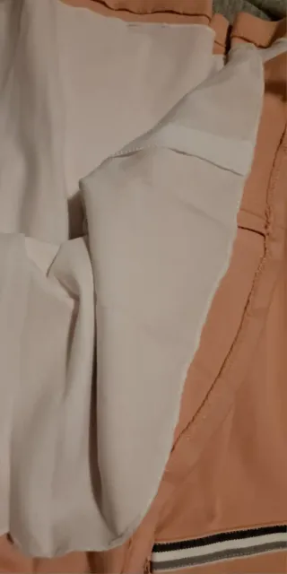 Vestido rosa talla 18 años equivale 38