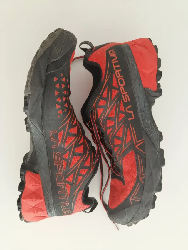 Zapatillas Trail La Sportiva Negras Rojas