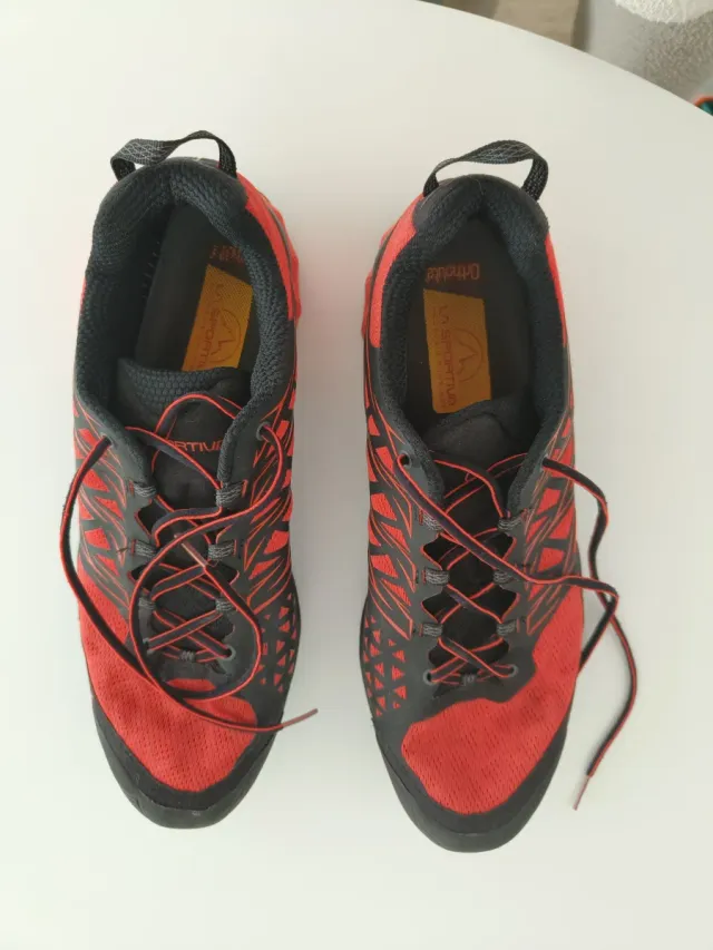 Zapatillas Trail La Sportiva Negras Rojas