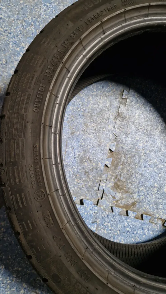 Neumático Continental 16"