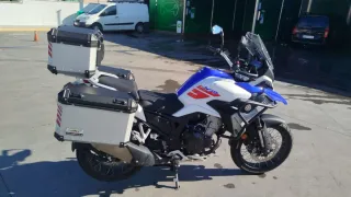 Moto macbor montana xr5 500 Blanca y Azul