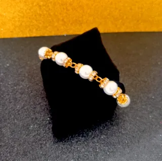 Pulsera Vintage Perlas  Color dorado