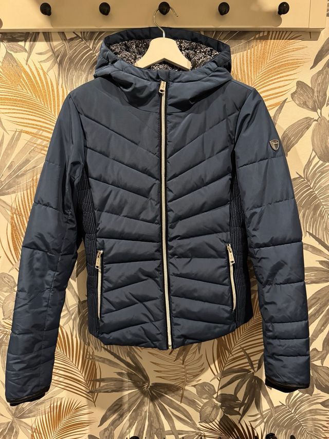 Chaqueta Dare2b azul con capucha