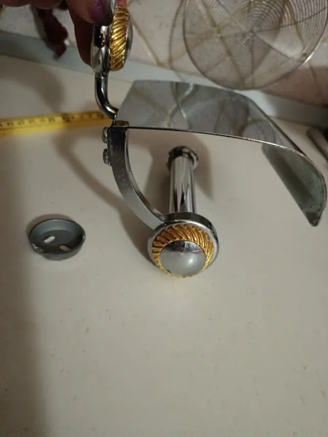 Portarotolo acciaio e ottone