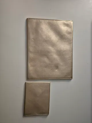 Organizzatore e portacarte dorato Chanel