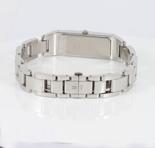 Universal Geneve Quartz Ladies Diamonds