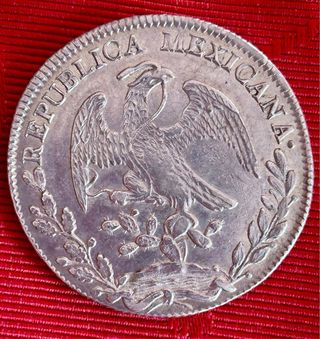 Lote 17 Monedas Excelentes de 8 Reales México