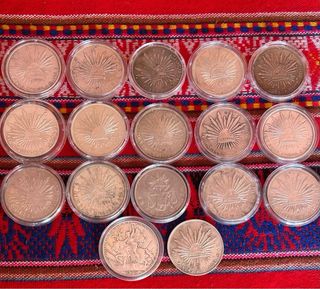 Lote 17 Monedas Excelentes de 8 Reales México