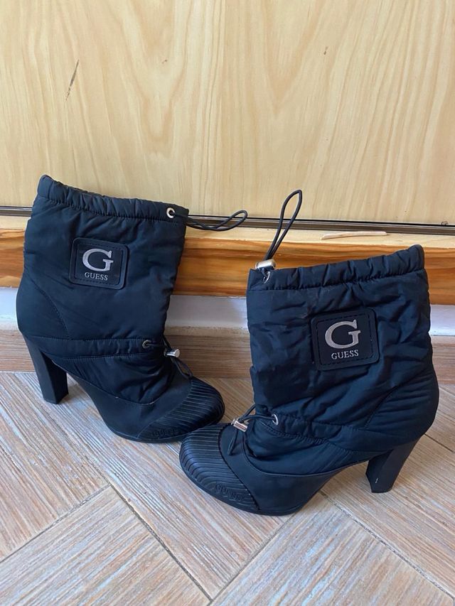 Botines Guess Negros