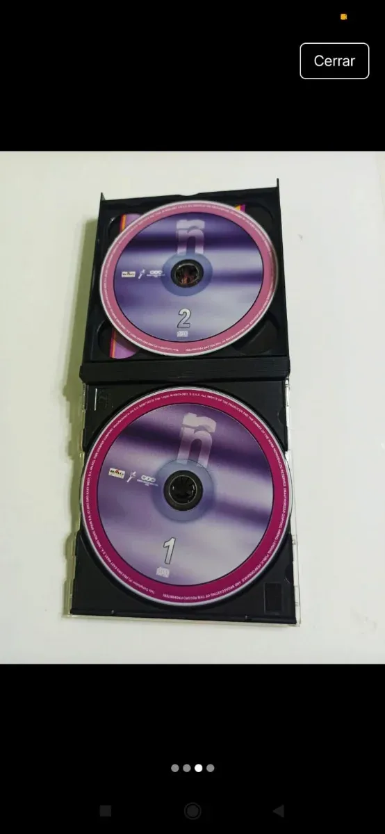 Los Éxitos del Año 3 CDs (2003)