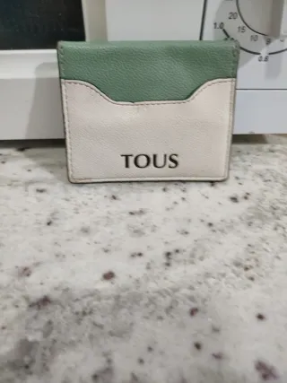 Tarjetero Tous beige y verde